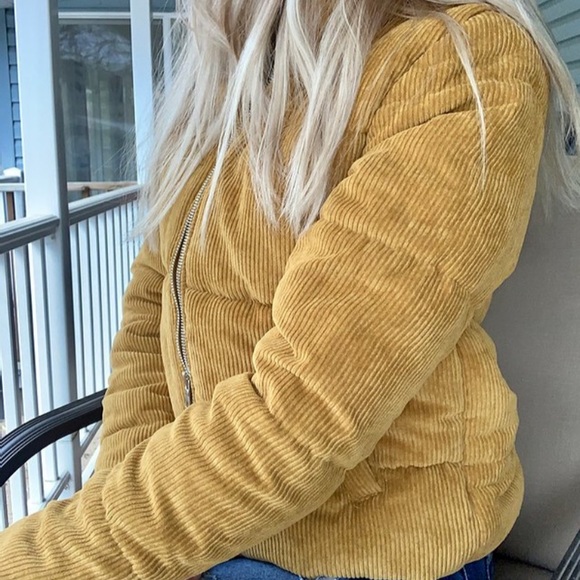 Get Fashionized Jackets & Blazers - ✨NEW✨ Corduroy Puffer Jacket - Mustard